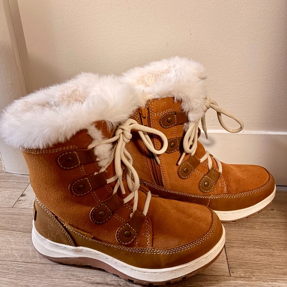 Denver Hayes Shoes - Denver Hayes Brown Winter Boots with White Trim